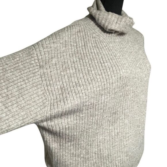 H&M Light Beige Melange Oversized Turtleneck Sweater N0292 - Picture 3 of 8
